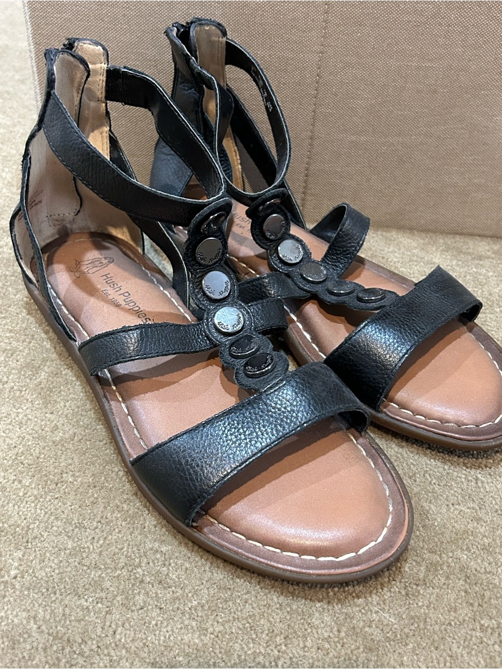 Hush Puppies Black Leather Strappy Gladiator Sandals size 8